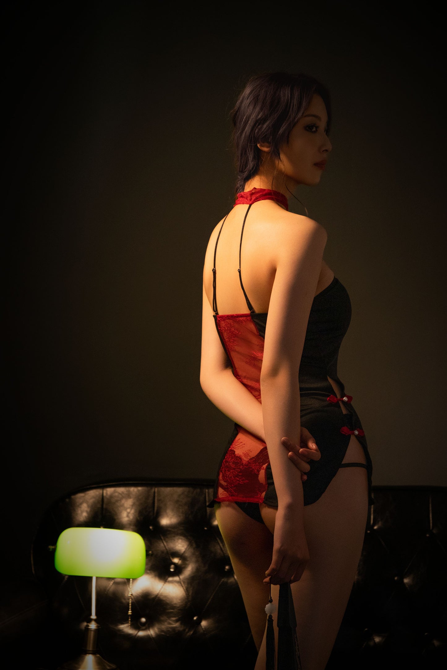 "Kinen" Exposed Lace Cheongsam