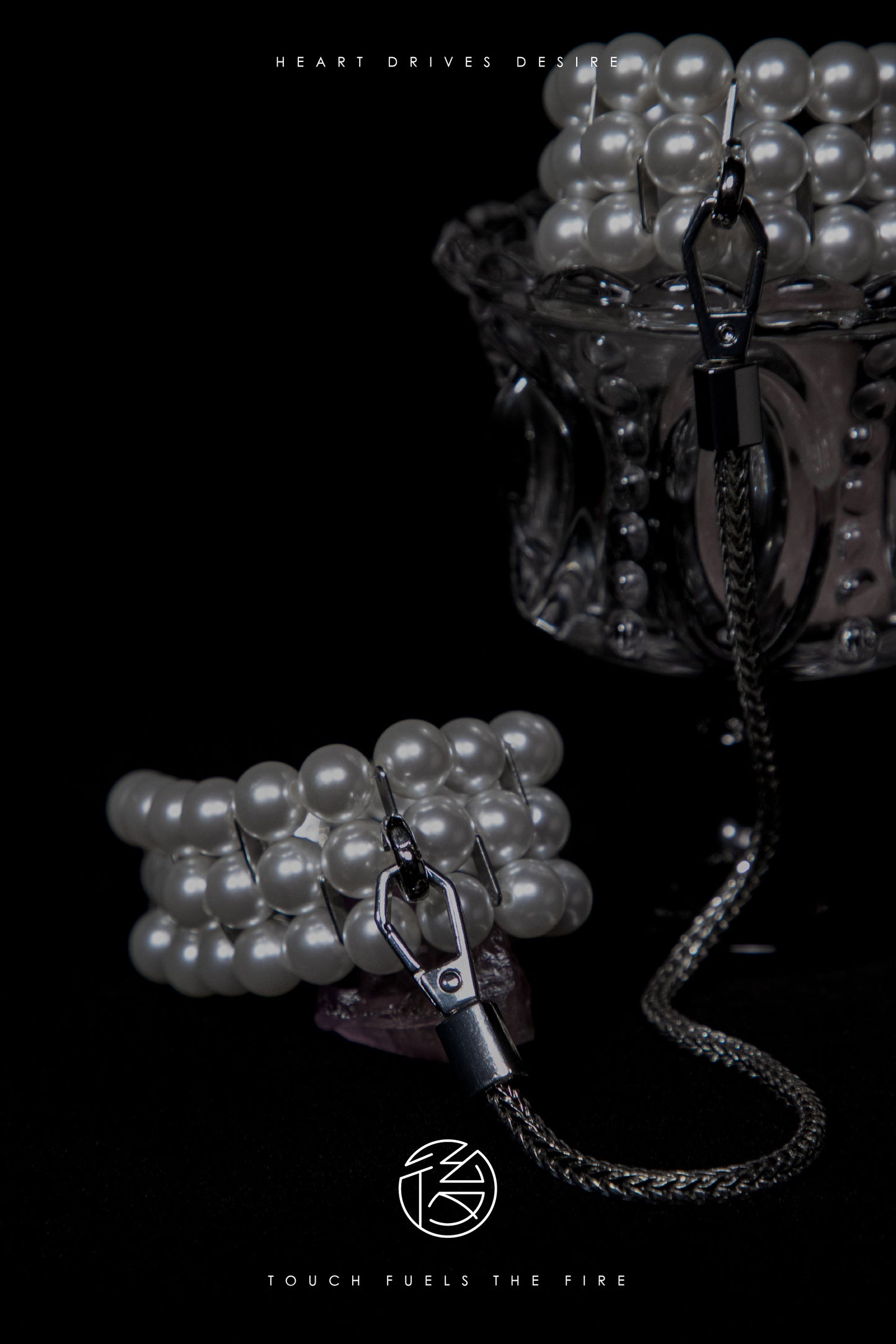 "Miyui" pearl handcuffs