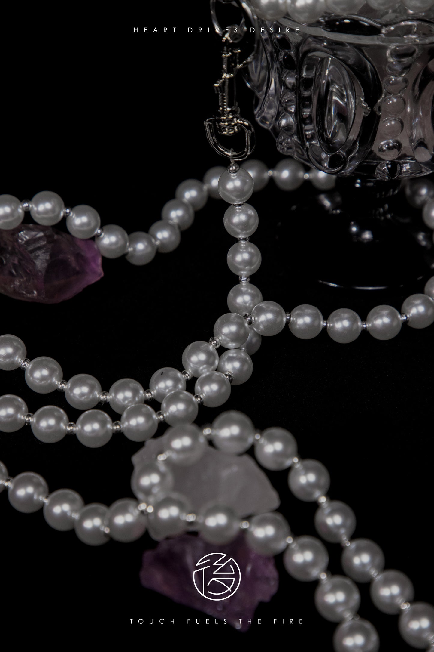 "Onawa" Pearl SM Collar